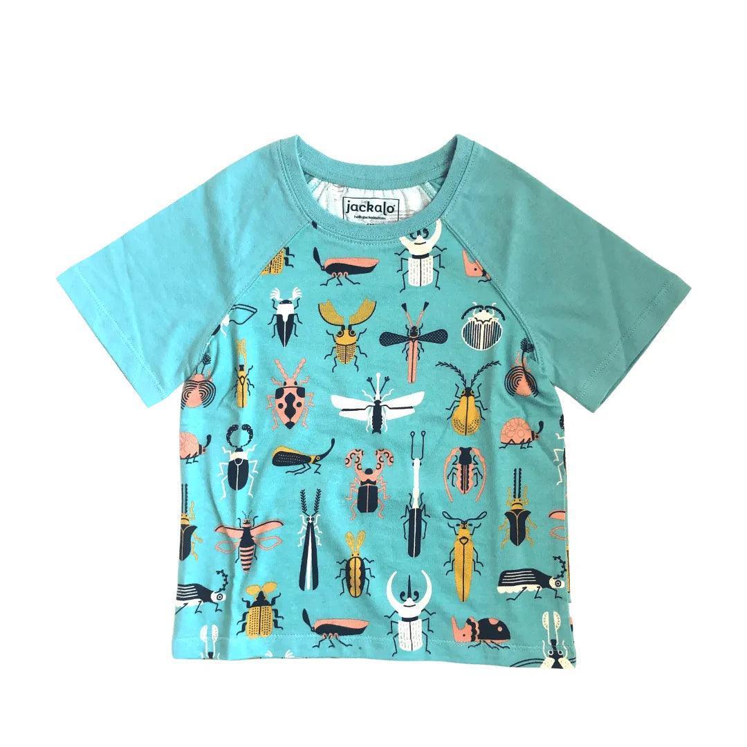 Jackalo kids t-shirt with colorful beetle print and short raglan sleeves, sustainable clothing